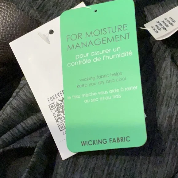 Forever 21 Black and Gray Fitted Crop Top, Size M—NWT - Picture 6 of 6